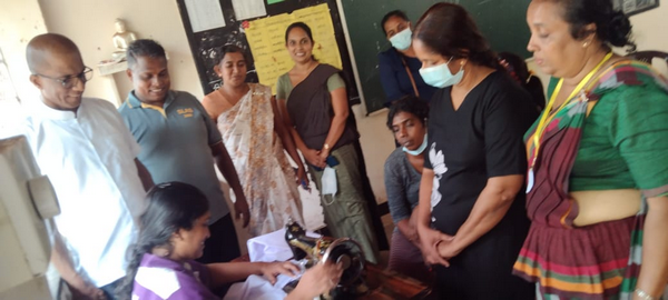 "Divisional Secretariat to your village"....mobile service in Homagama (2022-12-10)